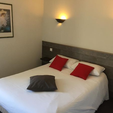 Hotel TGV Quimper Buitenkant foto