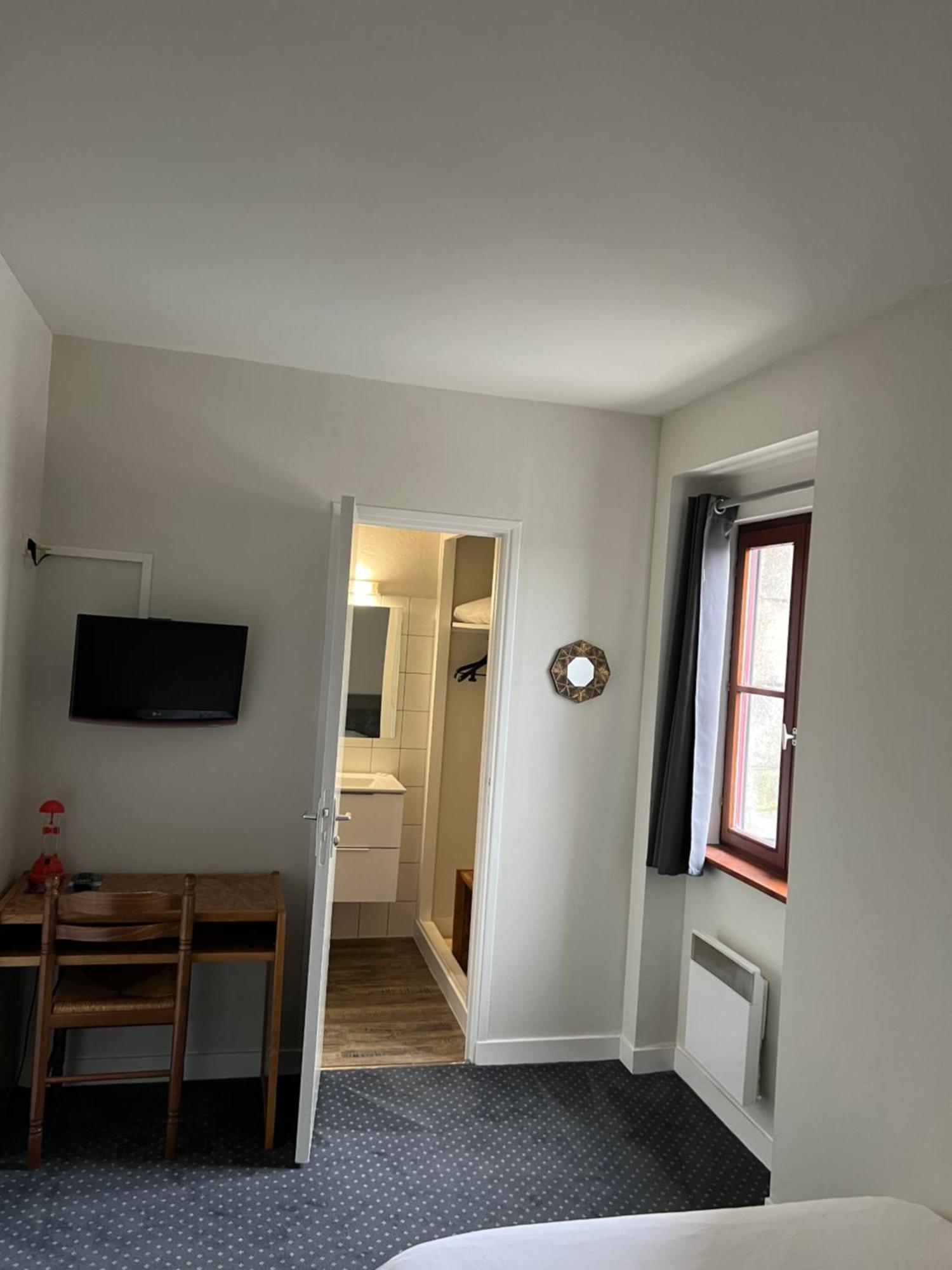 Hotel TGV Quimper Buitenkant foto