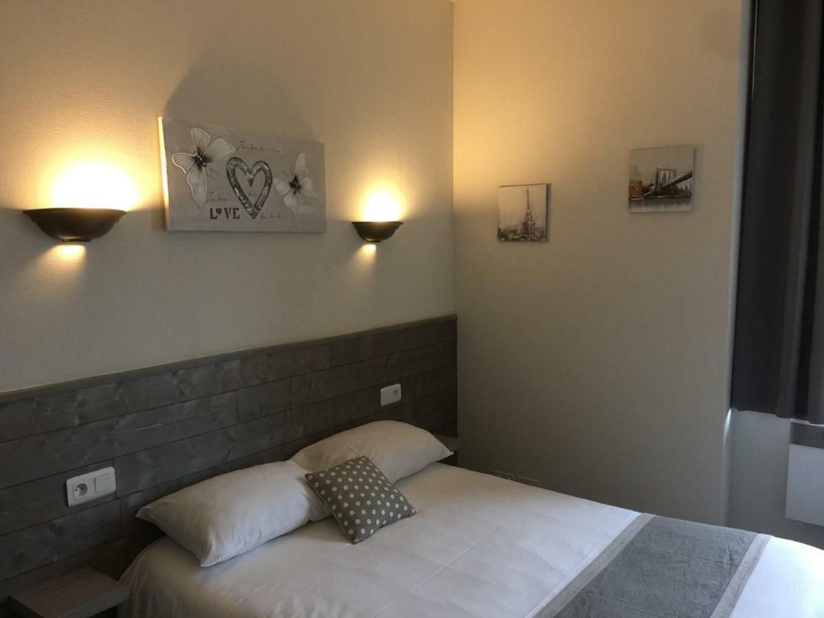 Hotel TGV Quimper Buitenkant foto